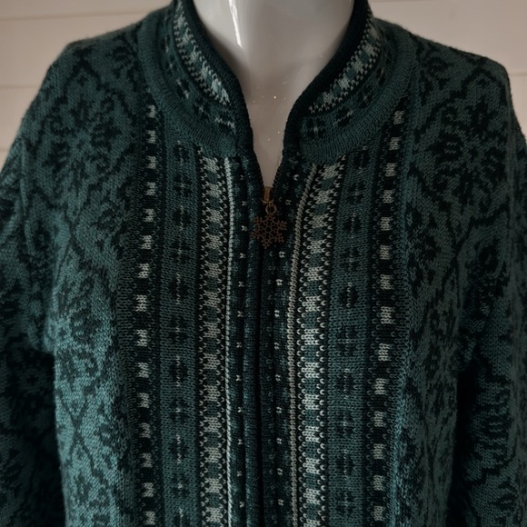 Appleseed’s Green Nordic Inspired Soft Zip Front Cardigan Size Medium - Picture 3 of 13